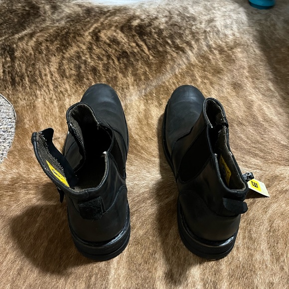 NWT Caterpillar Lug Sole Men’s Chelsea Boots - Picture 4 of 6